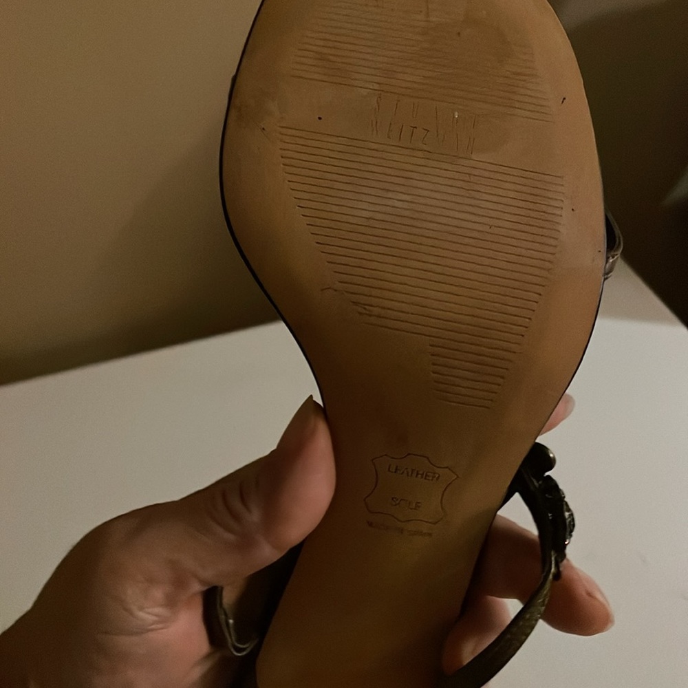Ladies Sandals - Picture 3 of 13